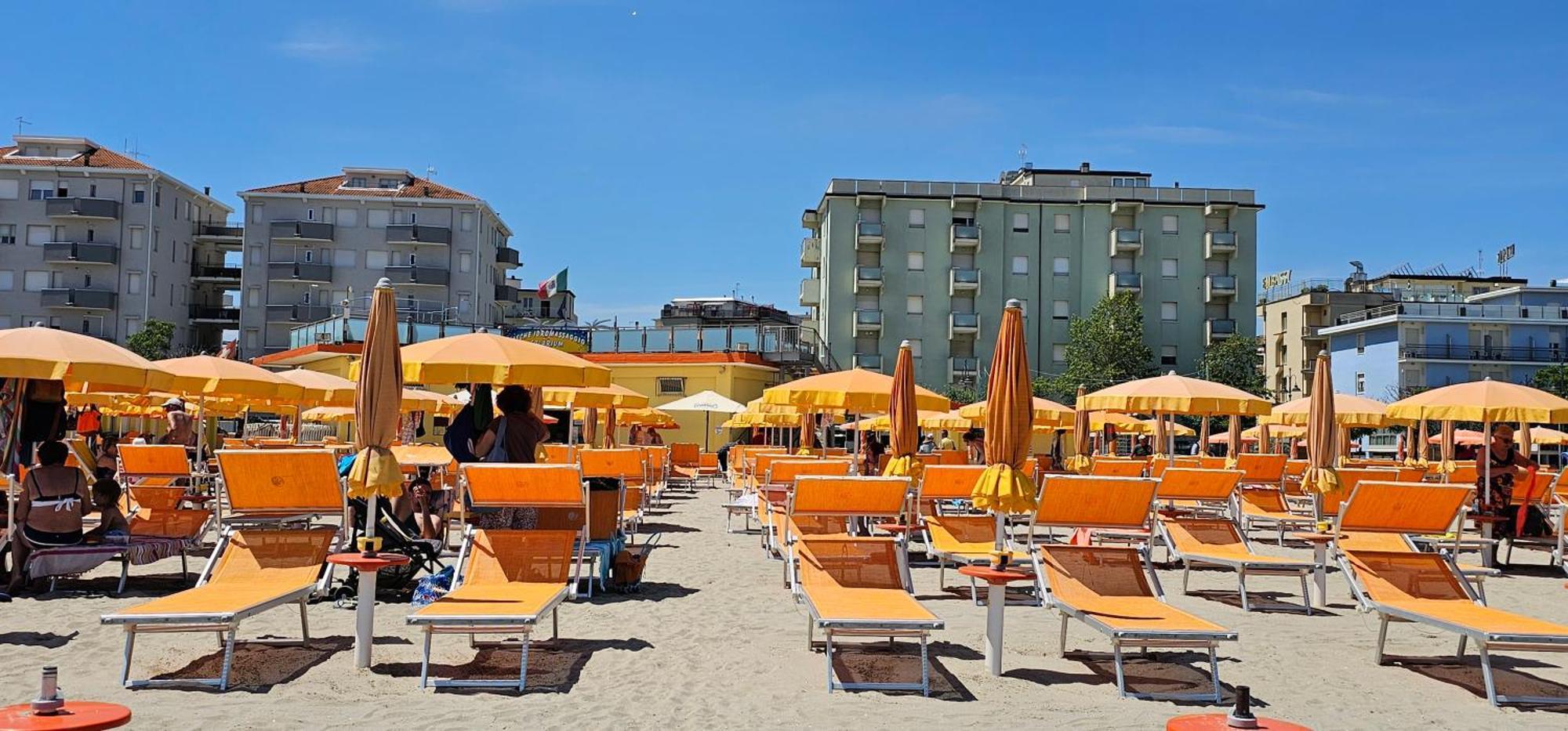 Hotel Sara*** Cesenatico Extérieur photo