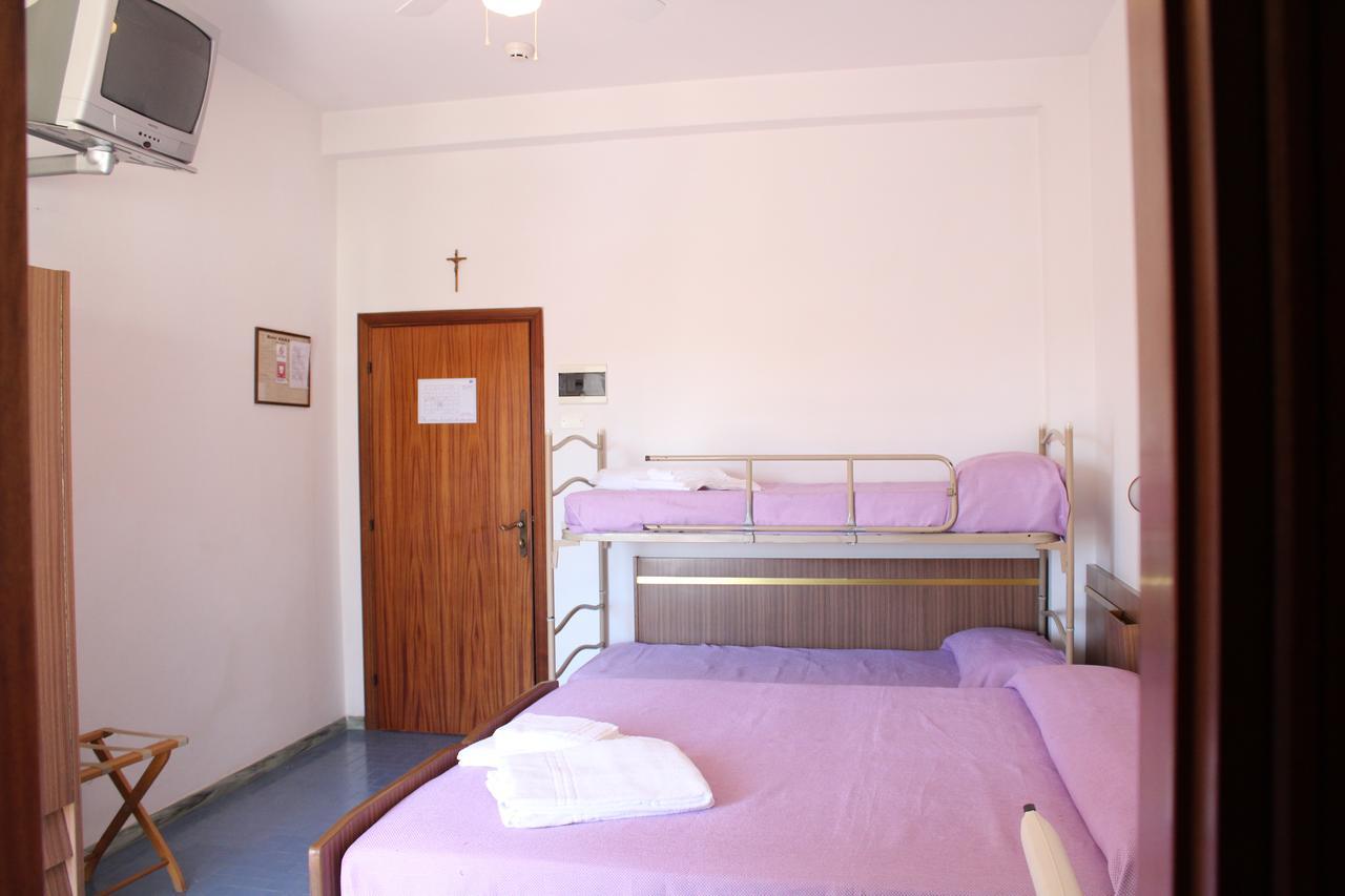 Hotel Sara*** Cesenatico Extérieur photo