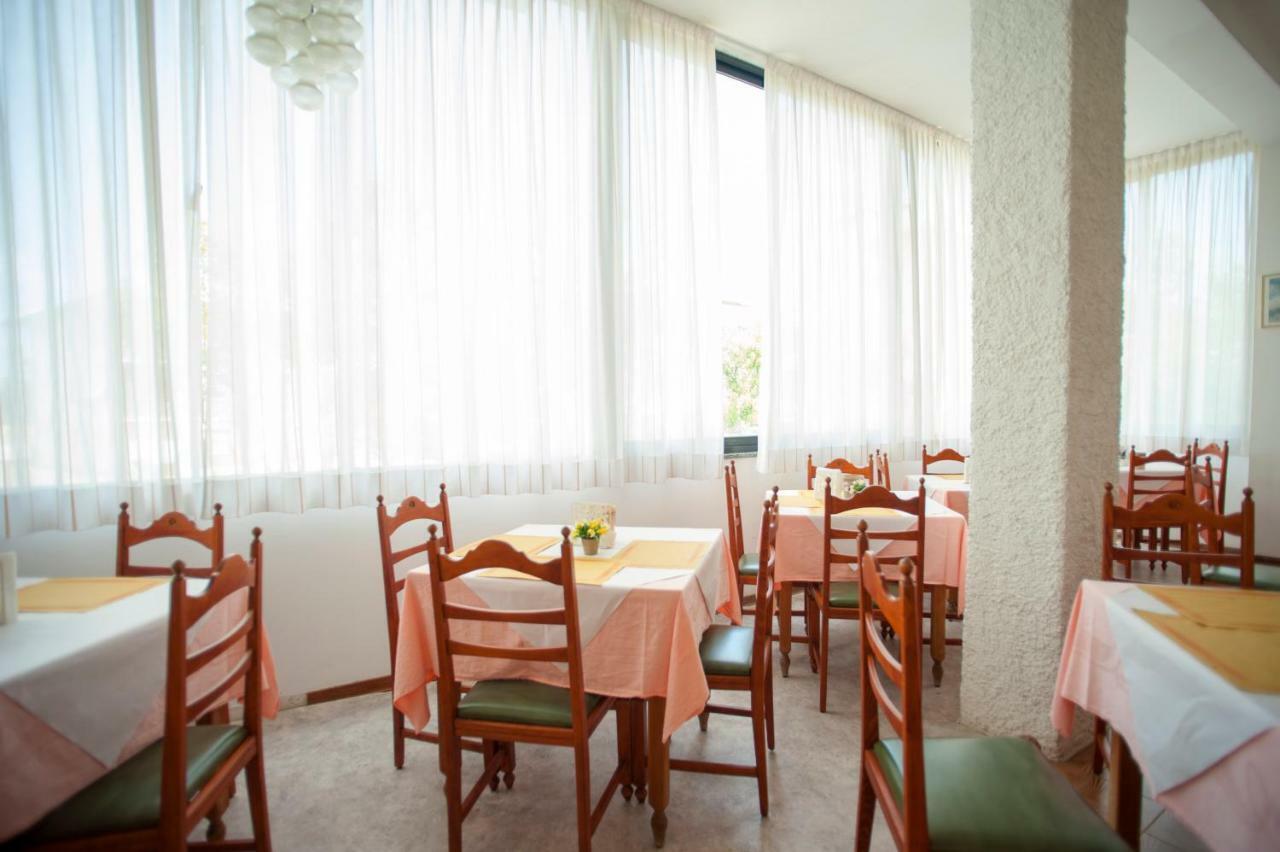Hotel Sara*** Cesenatico Extérieur photo